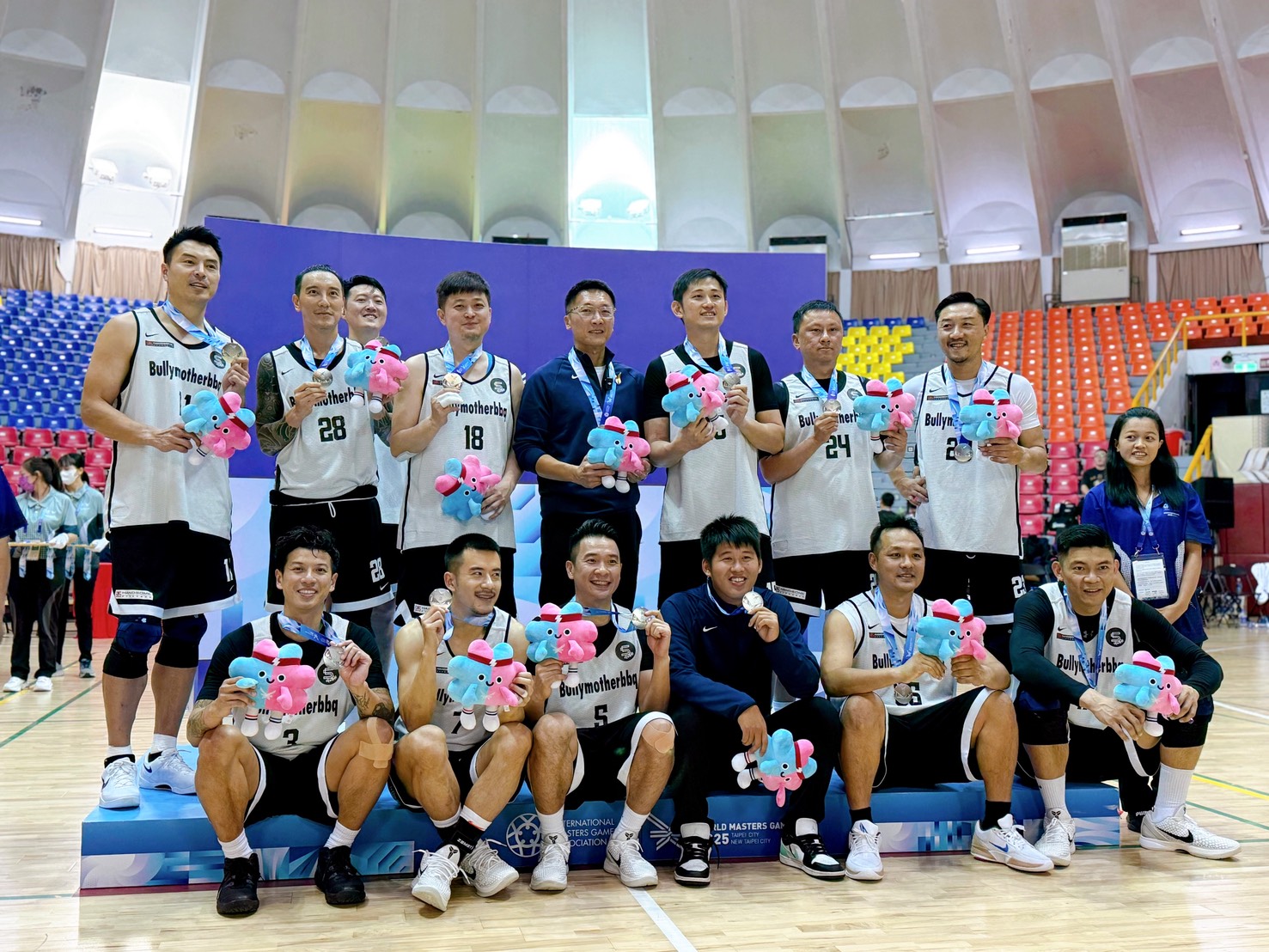 流氓老母酉時三刻